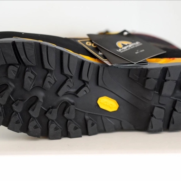 Men\'s La Sportiva Trango Tech GTX Gore-Tex Hiking Boots Black Yellow main image 4